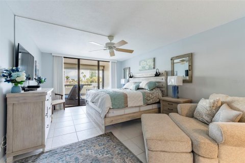 Condominio en venta en Clearwater, Florida, 2 dormitorios, 120.59 m2 № 1620630 - foto 18