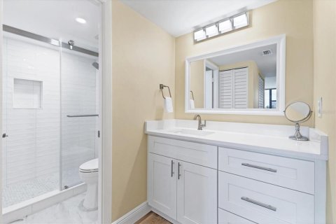 Condo in Sarasota, Florida, 2 bedrooms № 2106171 - photo 21