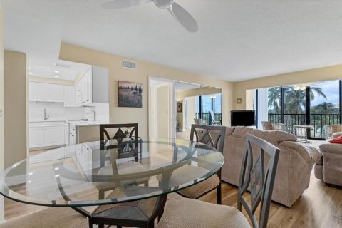 Condo in Sarasota, Florida, 2 bedrooms № 2106171 - photo 16
