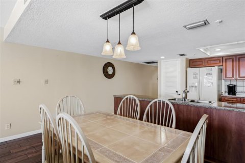 Condominio en venta en North Redington Beach, Florida, 1 dormitorio, 83.15 m2 № 2233584 - foto 13
