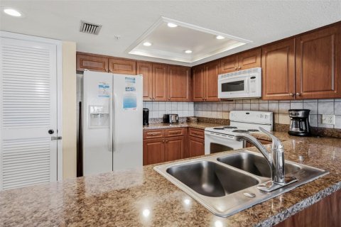 Condominio en venta en North Redington Beach, Florida, 1 dormitorio, 83.15 m2 № 2233584 - foto 18