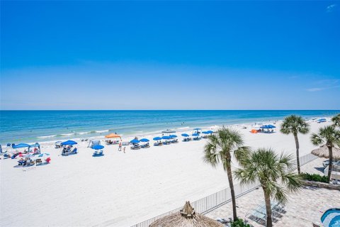 Condominio en venta en North Redington Beach, Florida, 1 dormitorio, 83.15 m2 № 2233584 - foto 3