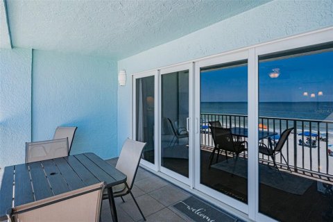 Condominio en venta en North Redington Beach, Florida, 1 dormitorio, 83.15 m2 № 2233584 - foto 6