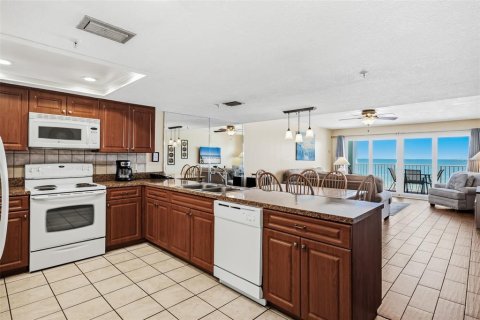 Condominio en venta en North Redington Beach, Florida, 1 dormitorio, 83.15 m2 № 2233584 - foto 15