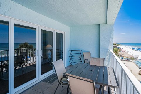 Condominio en venta en North Redington Beach, Florida, 1 dormitorio, 83.15 m2 № 2233584 - foto 8