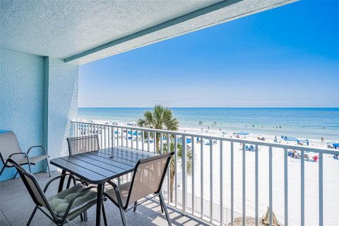 Condominio en venta en North Redington Beach, Florida, 1 dormitorio, 83.15 m2 № 2233584 - foto 7
