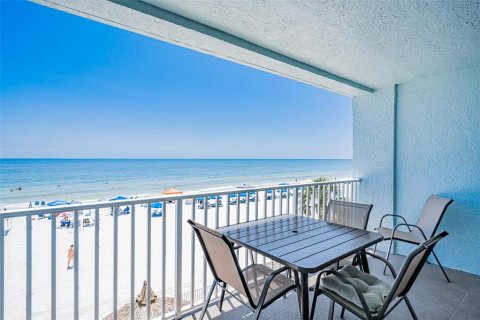 Condo in North Redington Beach, Florida, 1 bedroom  № 2233584