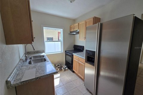 House in New Smyrna Beach, Florida 2 bedrooms, 99.78 sq.m. № 1826408 - photo 5