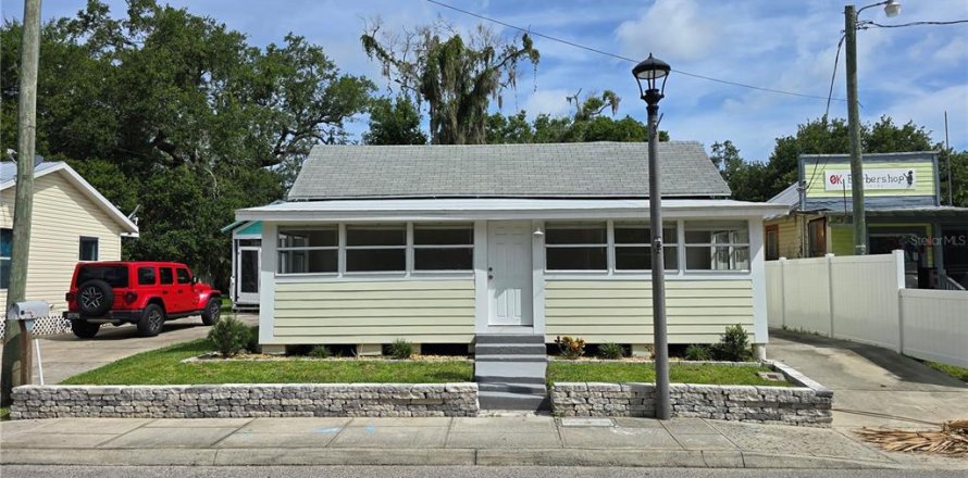 House in New Smyrna Beach, Florida 2 bedrooms, 99.78 sq.m. № 1826408