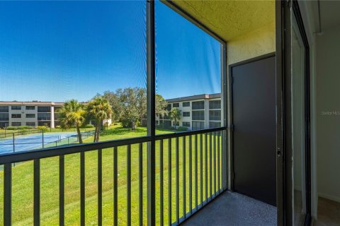Condo in Port Charlotte, Florida, 2 bedrooms  № 1847093 - photo 17