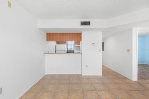 Condo in Port Charlotte, Florida, 2 bedrooms  № 1847093 - photo 13