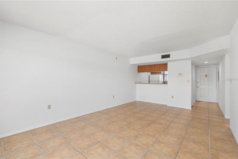 Condo in Port Charlotte, Florida, 2 bedrooms  № 1847093 - photo 14