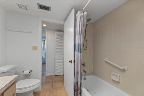 Condo in Port Charlotte, Florida, 2 bedrooms  № 1847093 - photo 22