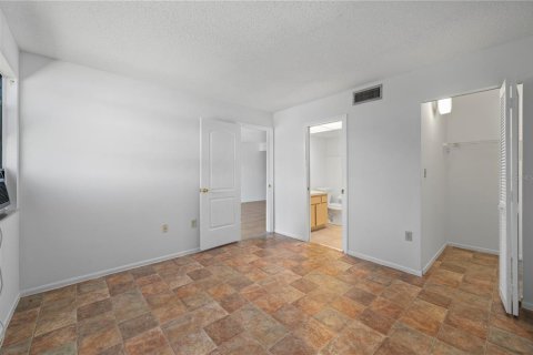 Condo in Port Charlotte, Florida, 2 bedrooms  № 1847093 - photo 20