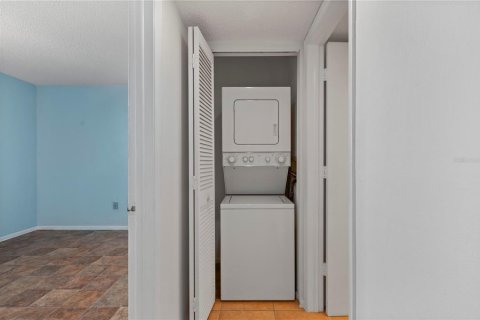 Condo in Port Charlotte, Florida, 2 bedrooms  № 1847093 - photo 24