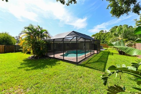 House in Tampa, Florida 4 bedrooms, 215.81 sq.m. № 1885083 - photo 28