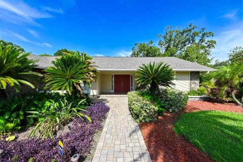 House in Tampa, Florida 4 bedrooms, 215.81 sq.m. № 1885083 - photo 3