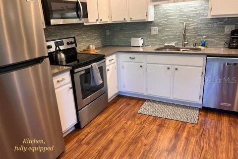 Condominio en alquiler en Sarasota, Florida, 1 dormitorio, 77.02 m2 № 2157232 - foto 14