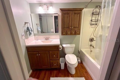 Condominio en alquiler en Sarasota, Florida, 1 dormitorio, 77.02 m2 № 2157232 - foto 6