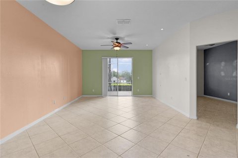 House in Clermont, Florida 2 bedrooms, 159.98 sq.m. № 1911752 - photo 14