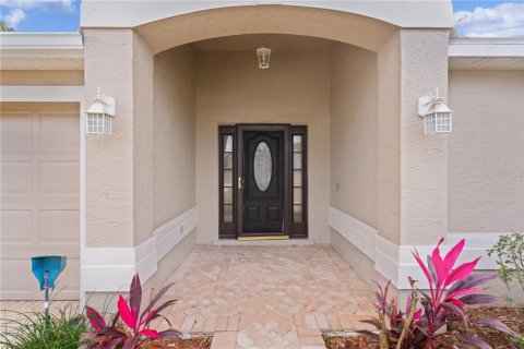 House in Clermont, Florida 2 bedrooms, 159.98 sq.m. № 1911752 - photo 4
