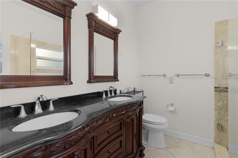 House in Clermont, Florida 2 bedrooms, 159.98 sq.m. № 1911752 - photo 21