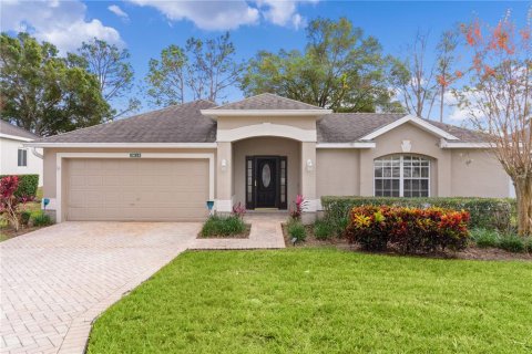 House in Clermont, Florida 2 bedrooms, 159.98 sq.m. № 1911752 - photo 1