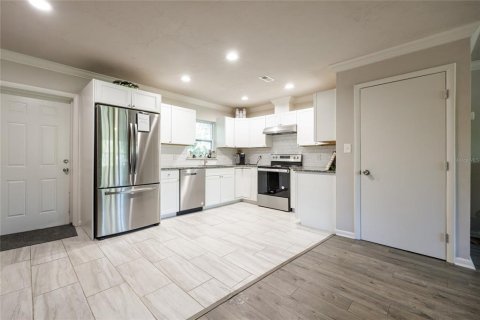 Купить виллу или дом в Гейнсвилл, Флорида 3 комнаты, 137.5м2, № 1854645 - фото 10