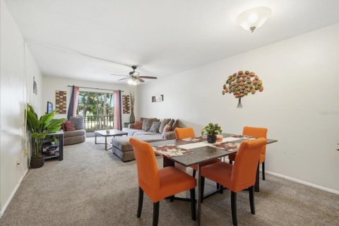 Condo in Bradenton, Florida, 2 bedrooms № 2102119 - photo 5