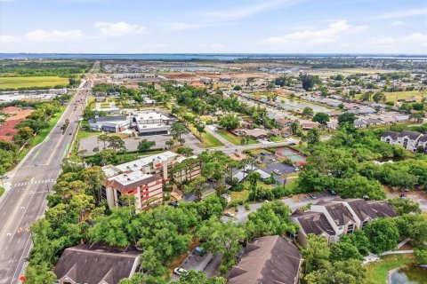 Condo in Bradenton, Florida, 2 bedrooms № 2102119 - photo 22