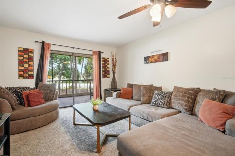 Condo in Bradenton, Florida, 2 bedrooms № 2102119 - photo 6