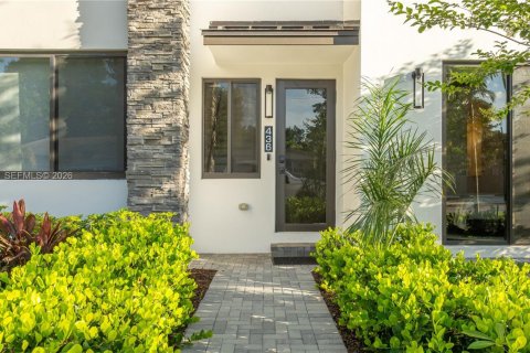 Townhouse in Fort Lauderdale, Florida 3 bedrooms, 153.2 sq.m. № 2030512 - photo 28