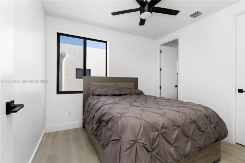 Townhouse in Fort Lauderdale, Florida 3 bedrooms, 153.2 sq.m. № 2030512 - photo 15