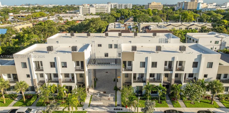 Townhouse in Fort Lauderdale, Florida 3 bedrooms, 153.2 sq.m. № 2030512