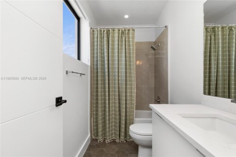 Townhouse in Fort Lauderdale, Florida 3 bedrooms, 153.2 sq.m. № 2030512 - photo 16