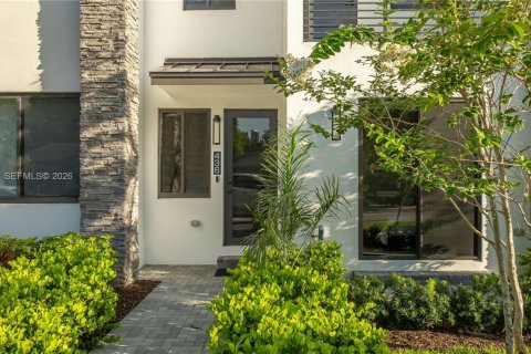 Townhouse in Fort Lauderdale, Florida 3 bedrooms, 153.2 sq.m. № 2030512 - photo 24