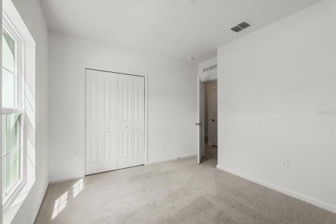 House in Kissimmee, Florida 3 bedrooms, 144.46 sq.m. № 1910402 - photo 4