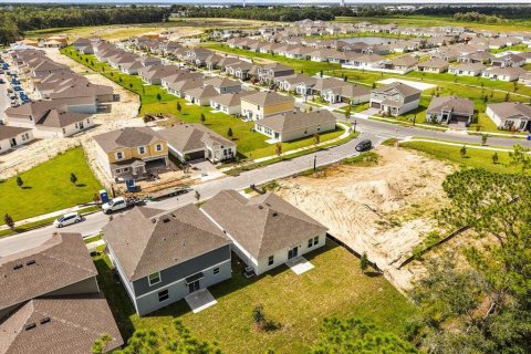 House in Kissimmee, Florida 3 bedrooms, 144.46 sq.m. № 1910402 - photo 24