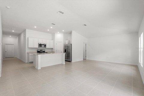 House in Kissimmee, Florida 3 bedrooms, 144.46 sq.m. № 1910402 - photo 15