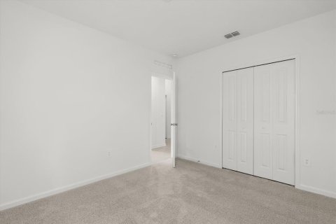 House in Kissimmee, Florida 3 bedrooms, 144.46 sq.m. № 1910402 - photo 6