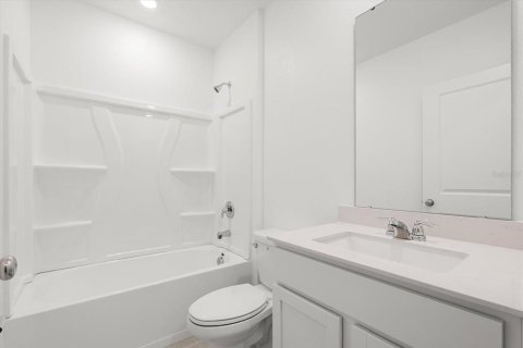 House in Kissimmee, Florida 3 bedrooms, 144.46 sq.m. № 1910402 - photo 7