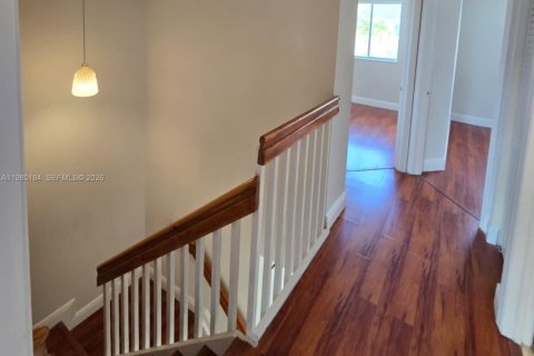 Купить таунхаус в Майами, Флорида 3 спальни, 117.99м2, № 2089716 - фото 23