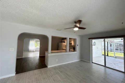 House in Port Charlotte, Florida 3 bedrooms, 148.27 sq.m. № 1820725 - photo 18