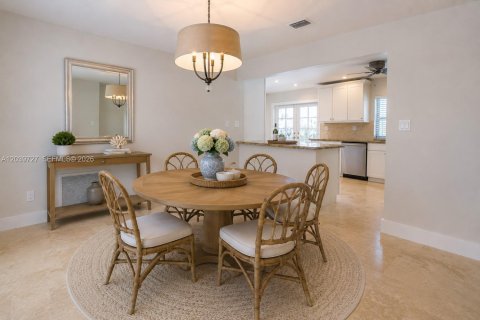 Casa en alquiler en Palmetto Bay, Florida, 5 dormitorios, 213.02 m2 № 2086906 - foto 5