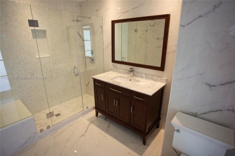 Casa en alquiler en Palmetto Bay, Florida, 5 dormitorios, 213.02 m2 № 2086906 - foto 9