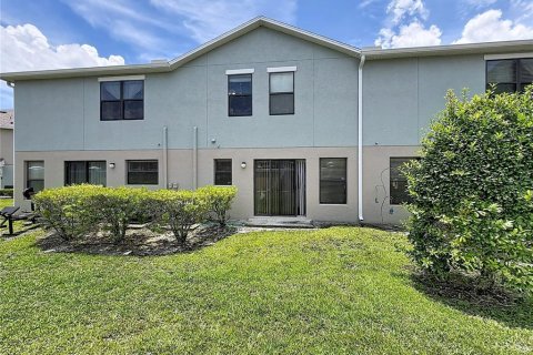 Townhouse in Sanford, Florida 3 bedrooms, 143.91 sq.m. № 2236043 - photo 16