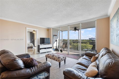 Condo in Pompano Beach, Florida, 3 bedrooms  № 2041425 - photo 16