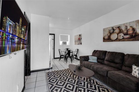Villa ou maison à louer à Dania Beach, Floride: 1 chambre, 65.03 m2 № 1823872 - photo 3
