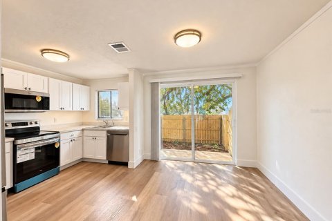Appartement à louer à Winter Haven, Floride: 2 chambres, 84.73 m2 № 2437378 - photo 7