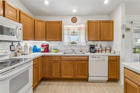 Купить виллу или дом в Те-Виллиджис, Флорида 6 комнат, 129.32м2, № 2310811 - фото 10